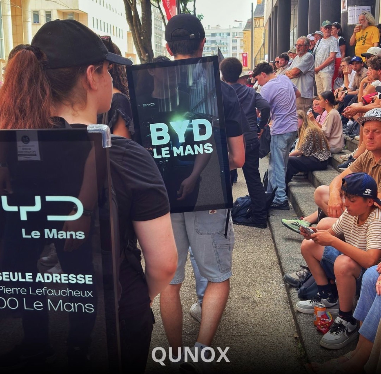 QUNOX ambiance urbaine portrait 5